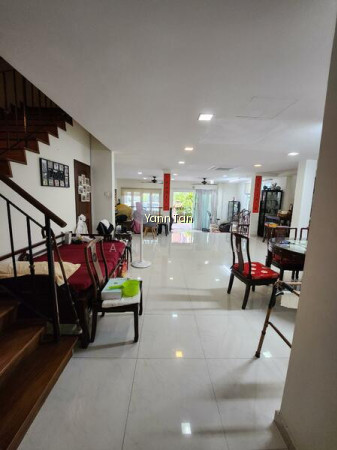 PEMIMPIN PLACE photo 3