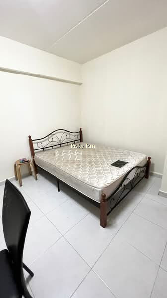 911 HOUGANG STREET 91 image 1 of 8