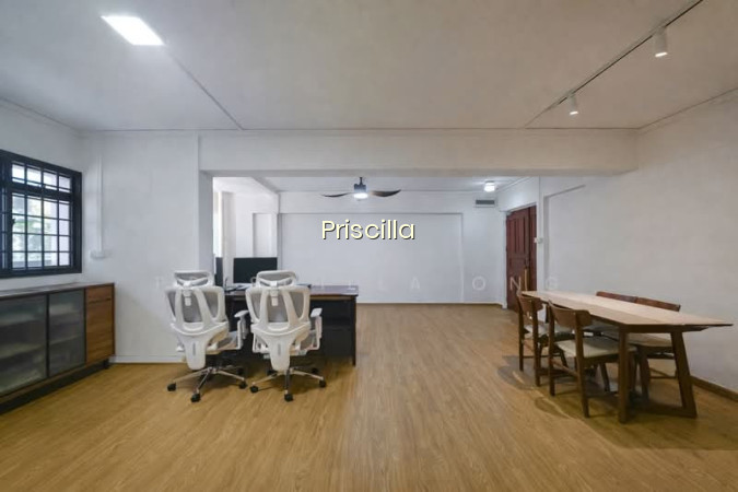 472 SEMBAWANG DRIVE photo 5