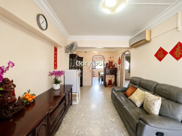 271 QUEEN STREET photo 5