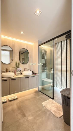 ? DISTRICT 19 100% MOVE IN COND WITH LIFT 999Y CORNER TERRACE photo 5