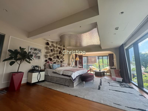 RARE! SEMI-D IN ORCHARD FOR SALE! NEW LISTING! photo 6