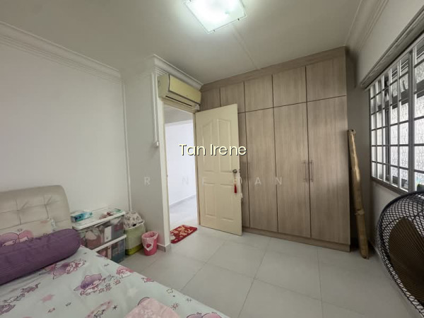 743 WOODLANDS CIRCLE photo 4
