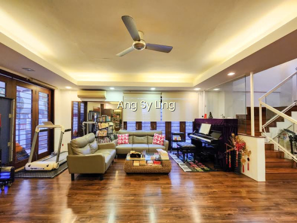 BARTLEY VILLAS photo 2
