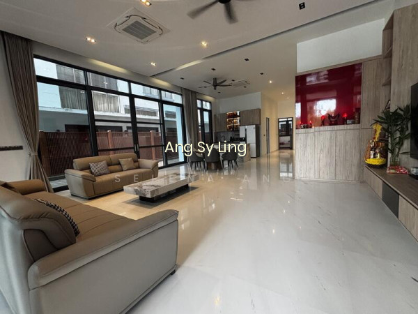 SEMBAWANG HILLS ESTATE photo 3