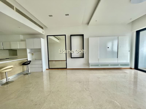 MARINA BAY RESIDENCES