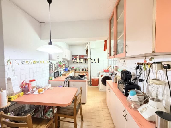 BLK 4 JOO CHIAT ROAD photo 4