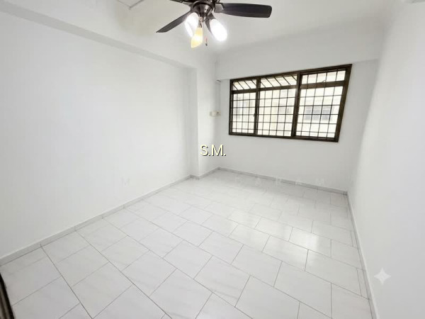 521 SERANGOON NORTH AVENUE 4 photo 2