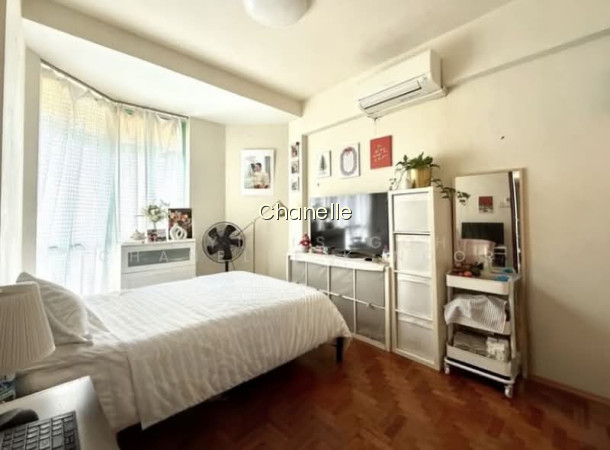 BALLOTA PARK CONDO photo 6