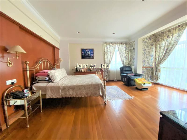 BEST DEAL NOW! SOUTH FACING!! PRICE TO DEAL! 2.5 STOREY SEMID D ! WALK TO MRT! photo 4