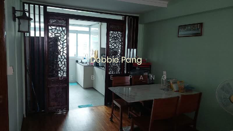 24 EUNOS CRESCENT