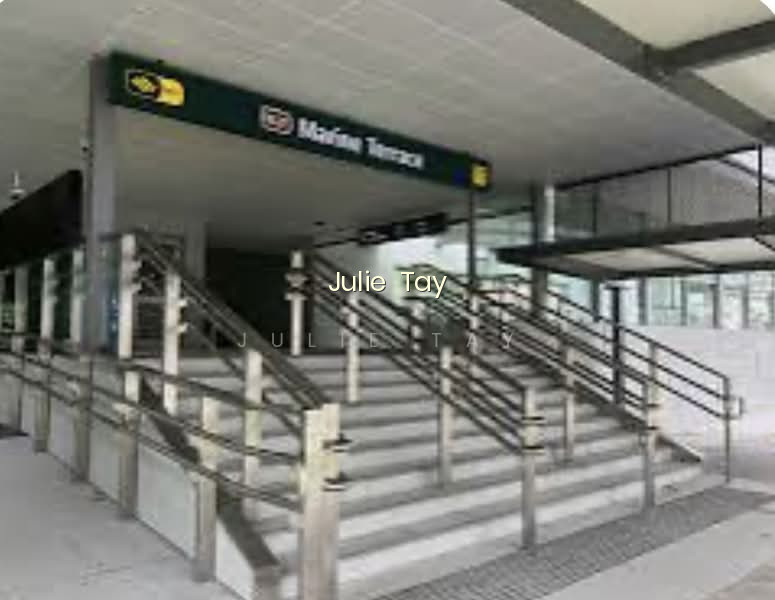 ALMOST MOVE-IN COND SEMI-D WITH POOL & LIFT OFF MARINE PARADE RD photo 5