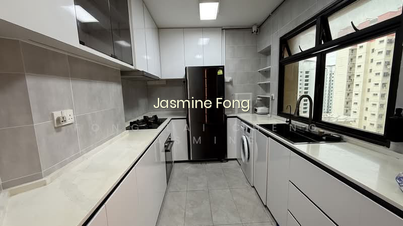 153 RIVERVALE CRESCENT photo 5