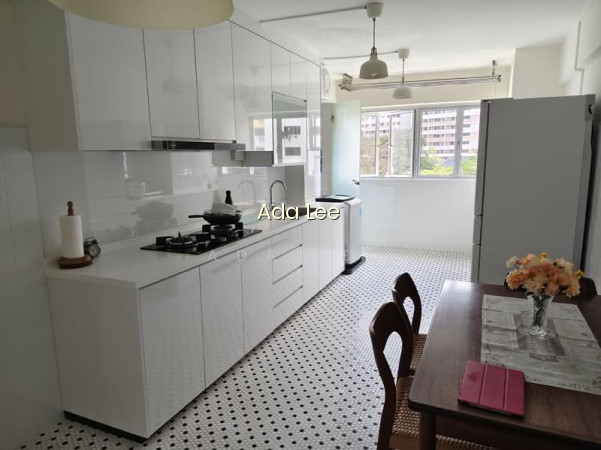 411 COMMONWEALTH AVENUE WEST photo 6