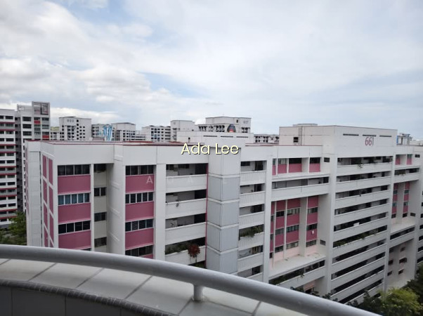 657 HOUGANG AVENUE 8