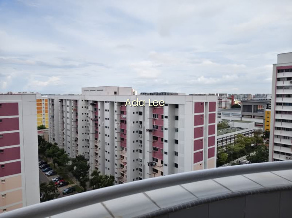 657 HOUGANG AVENUE 8 photo 2