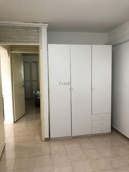 237 SERANGOON AVENUE 3 image 1 of 9