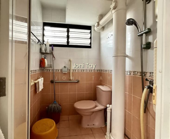 610 ANG MO KIO AVENUE 4 photo 3