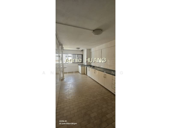 124 ANG MO KIO AVENUE 6 photo 5