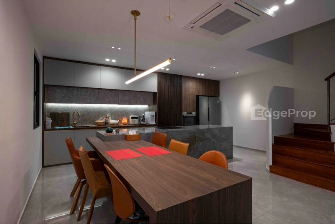 SELETAR HILLS ESTATE photo 2