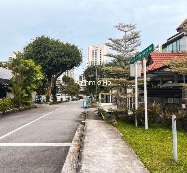 PUNGGOL TWENTY-FOURTH AVENUE photo 2