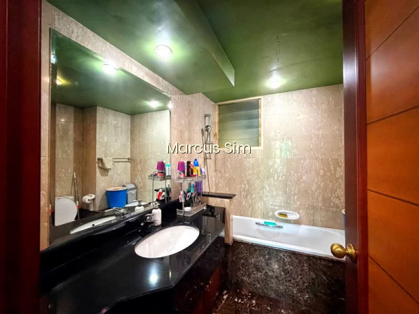 YISHUN EMERALD photo 2