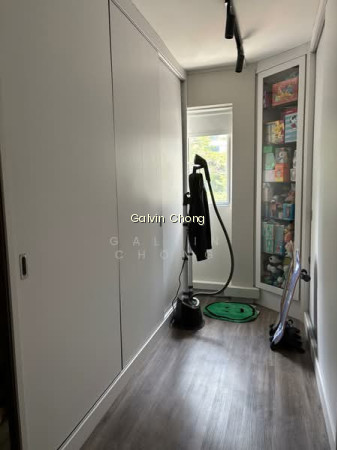 1 DELTA AVENUE photo 5