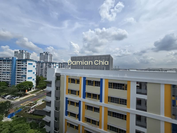 558 ANG MO KIO AVENUE 10 photo 2