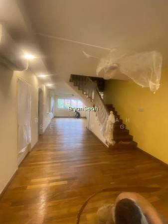 8 TOH YI DRIVE photo 4