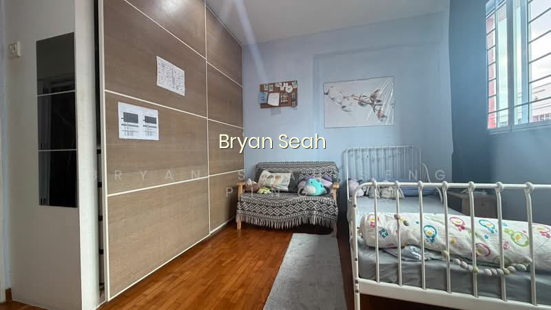 5 TOH YI DRIVE photo 4