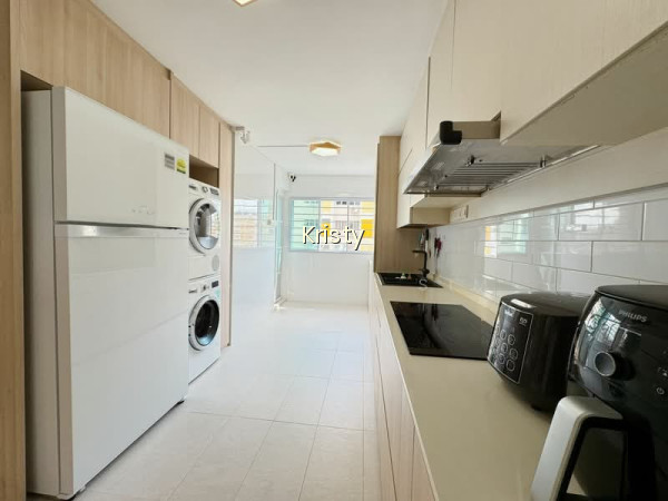 230 TAMPINES STREET 24 photo 6