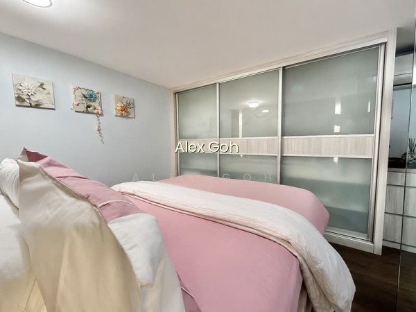 NORTH PARK RESIDENCES photo 6
