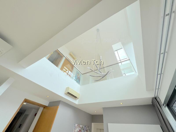 FREEHOLD TRIPLEX PENTHOUSE WITH LIFT AND PRIVATE POOL photo 6