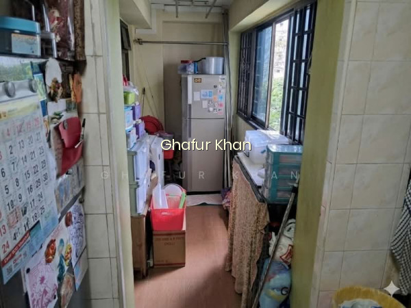 643 WOODLANDS RING ROAD photo 4