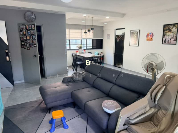 228C COMPASSVALE WALK photo 2