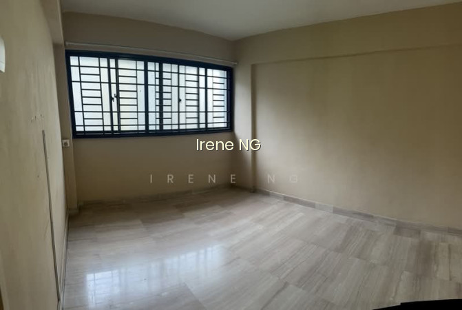 648 ANG MO KIO AVENUE 5 photo 3