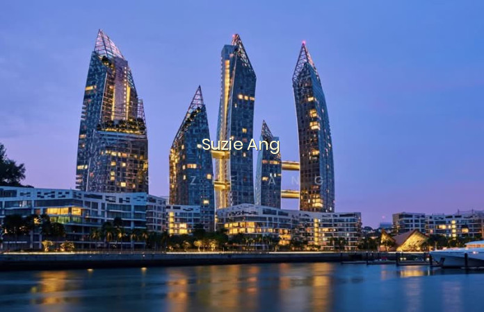 REFLECTIONS AT KEPPEL BAY