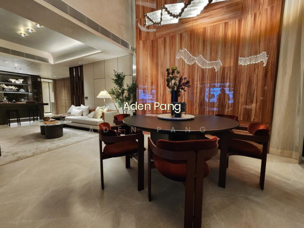 UPPERHOUSE AT ORCHARD BOULEVARD