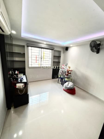 126 RIVERVALE STREET photo 4