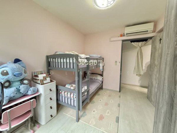 115C ALKAFF CRESCENT photo 6