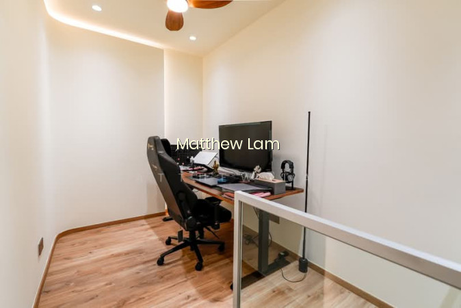 LEEDON GREEN photo 5