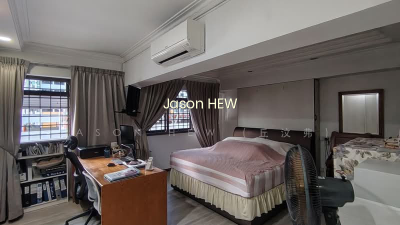 228C COMPASSVALE WALK photo 6