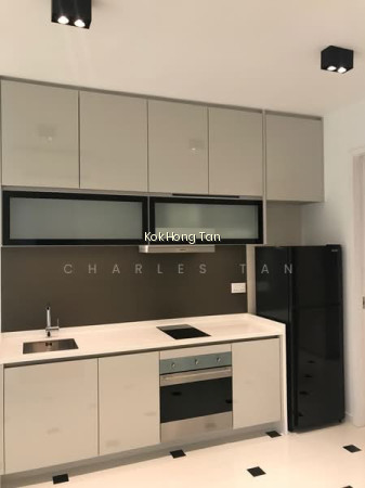 SOPHIA HILLS photo 4