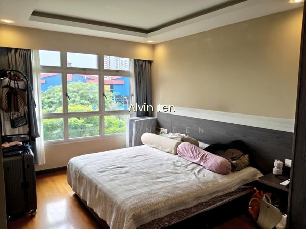 325A SUMANG WALK photo 6