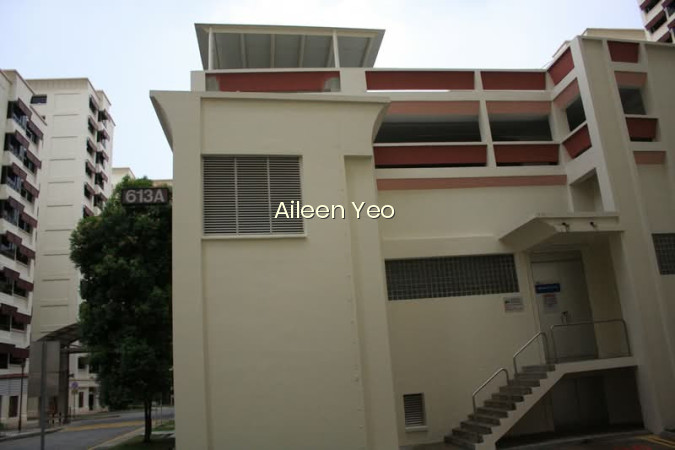 613 ANG MO KIO AVENUE 4 photo 3