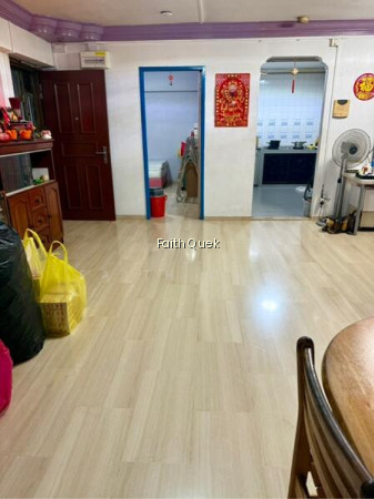 258 BOON LAY DRIVE photo 5