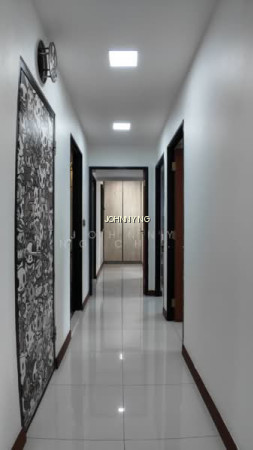 95B HENDERSON ROAD photo 5