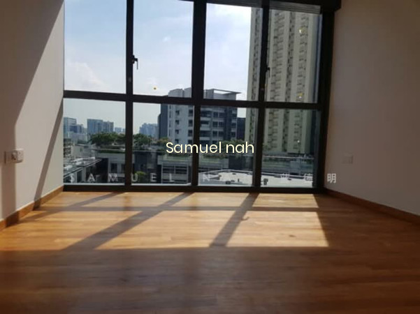 SOPHIA HILLS photo 6