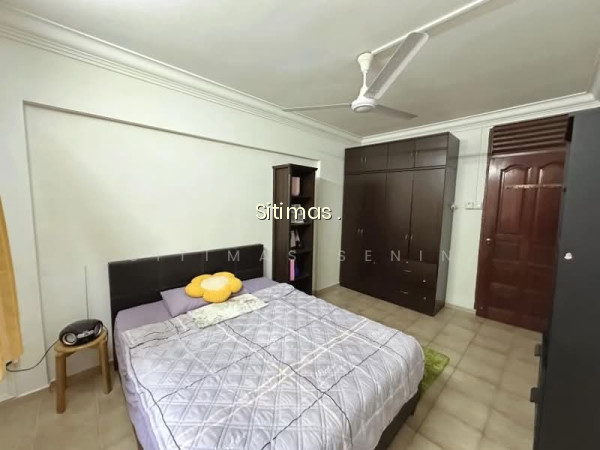 403 JURONG WEST STREET 42 photo 4