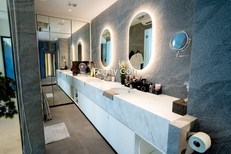 PRESTIGIOUS SEMI-D AT SIGLAP VINCINITY image 1 of 2